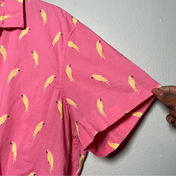 Bonobos Men Shirt XXL Pink Parrot Geometric Button Down Short Sleeve Camp Beach - Picture 2 of 11
